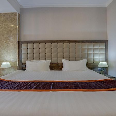Hotel Lulu Bishkek Luaran gambar